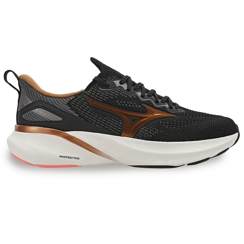 Tênis Mizuno Glow 3 feminino vista lateral com cabedal preto em knit e detalhes bronze, entressola branca com texto SOFTFOAM